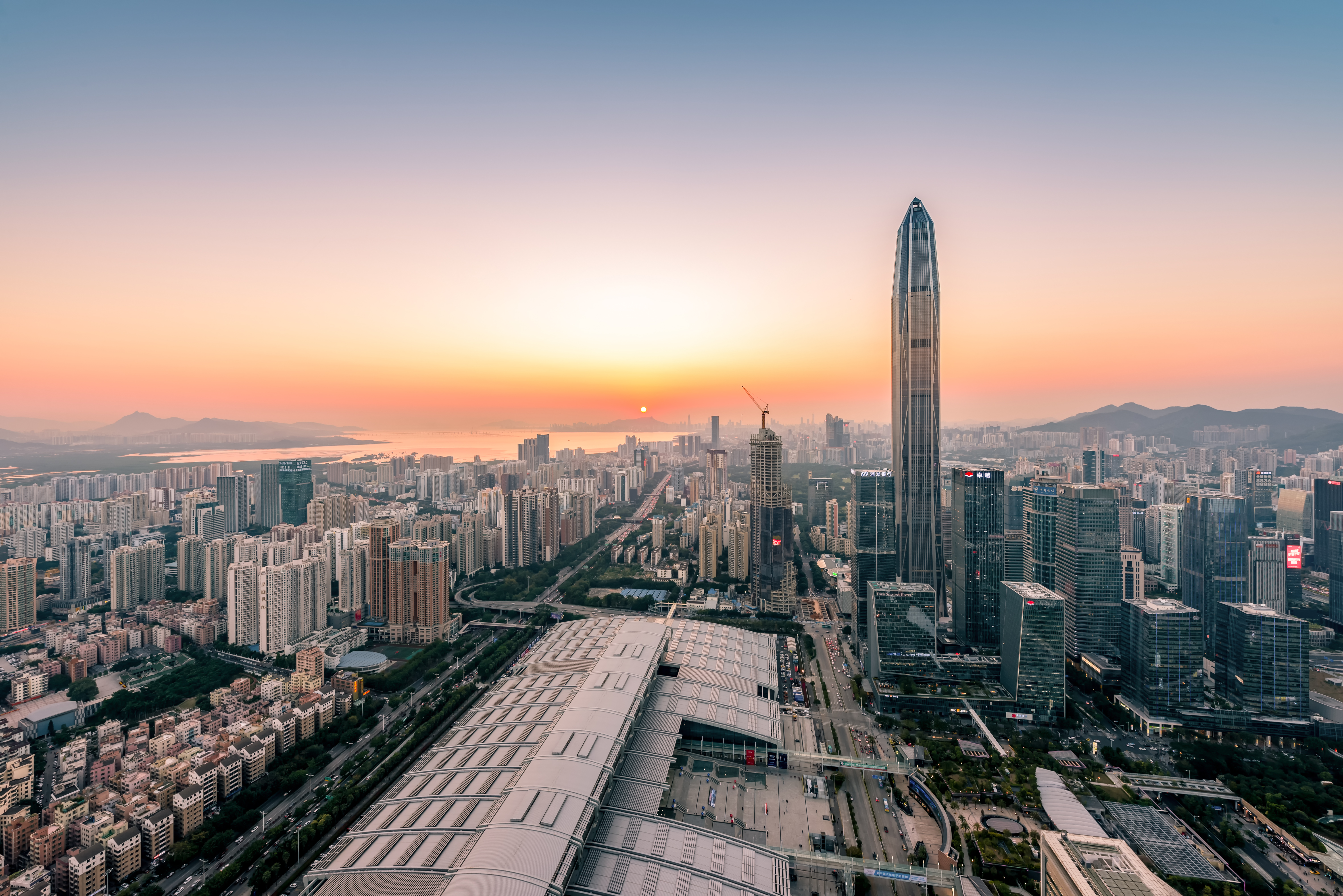深圳商报 | yp街机·电子游戏董事长兼CEO陈宁： 推动深港创新企业合作